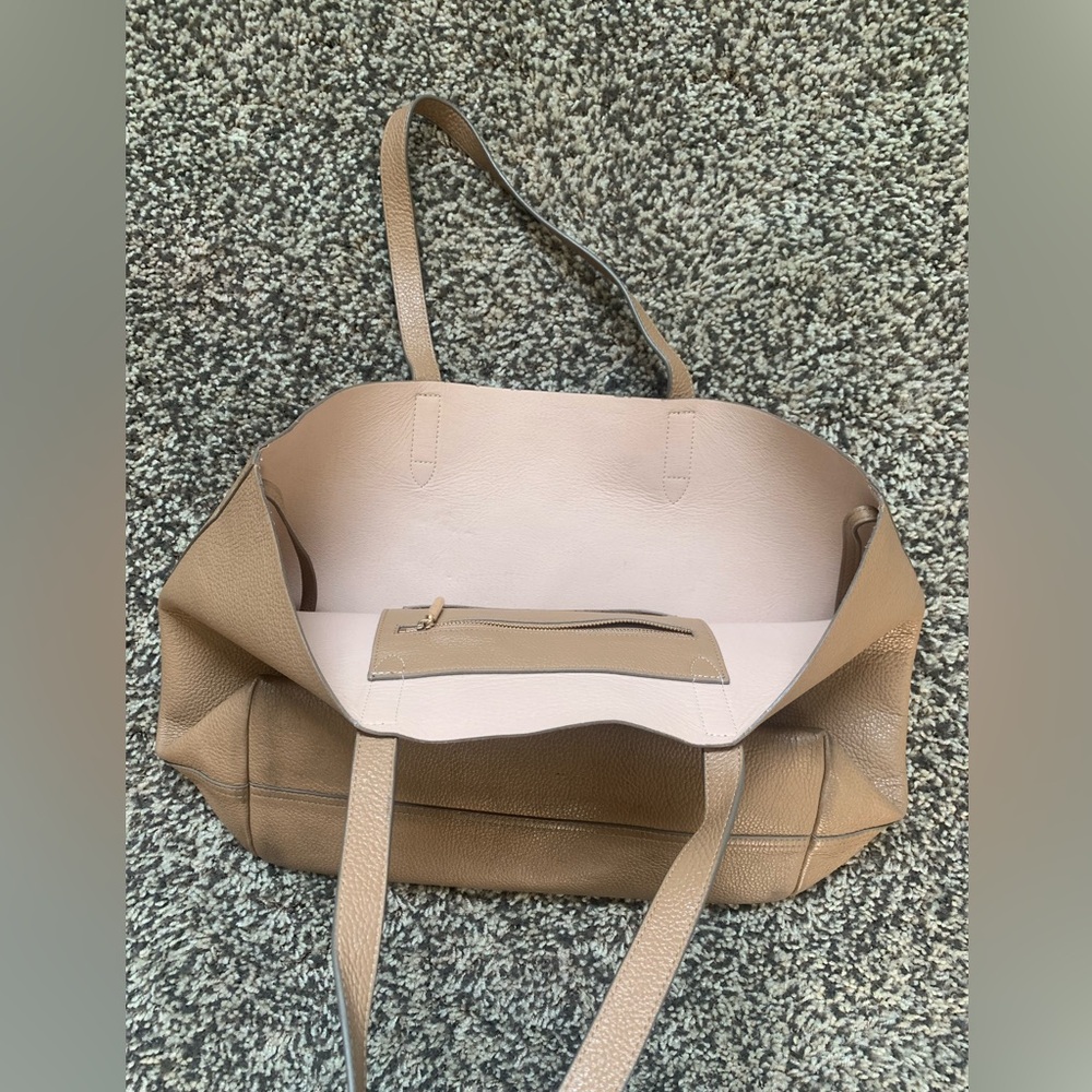 Cuyana Classic Structured Tote - Picture 5 of 11